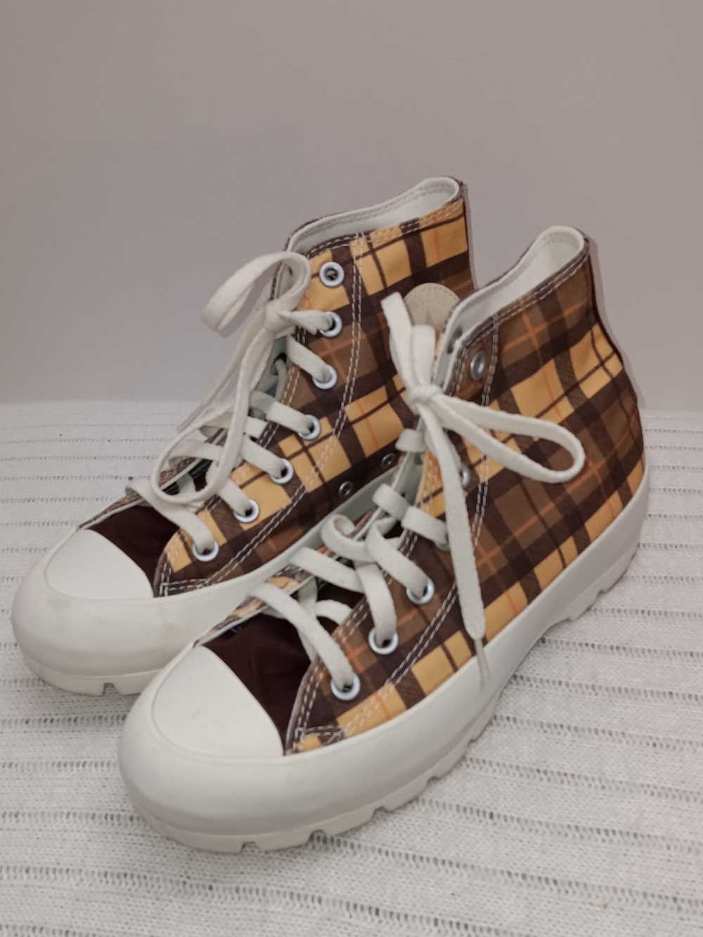 Converse Unisex High-Top Plaid Sneakers in Brown and Yellow, Size Us Women 7.5,m